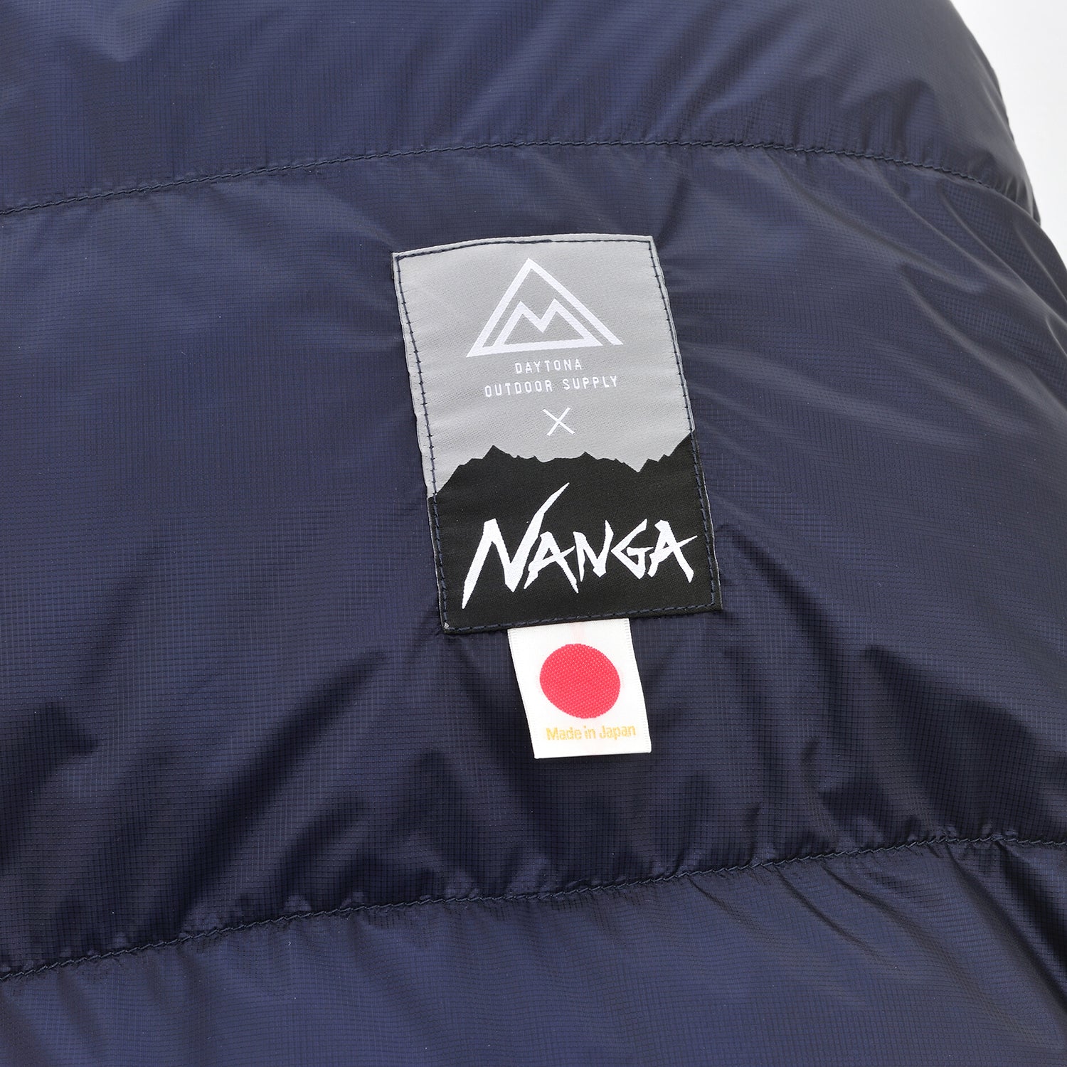 NANGA キャンプ 寝袋 シュラフ オーロラ 650 DX - 寝袋/寝具